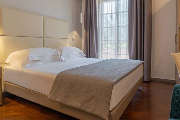 01-camera-classica-le-cappuccinelle-1200x500-1 01-camera-classica-le-cappuccinelle-1200x500-1